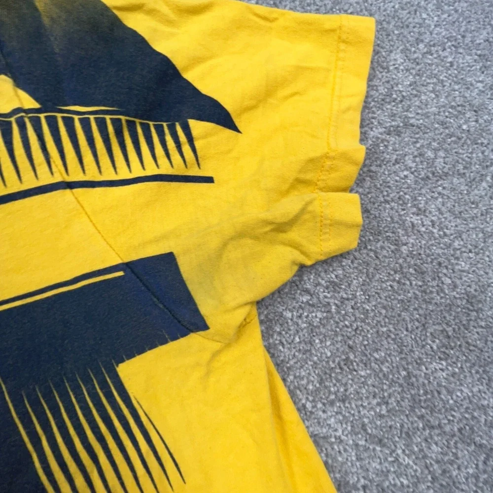 West Virginia Mountaineers Shirt Men Large Yellow Gold Tee Nike All Over Print *